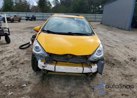 2015 Toyota Prius C from USA, damaged, VIN JTDKDTB3XF1097779